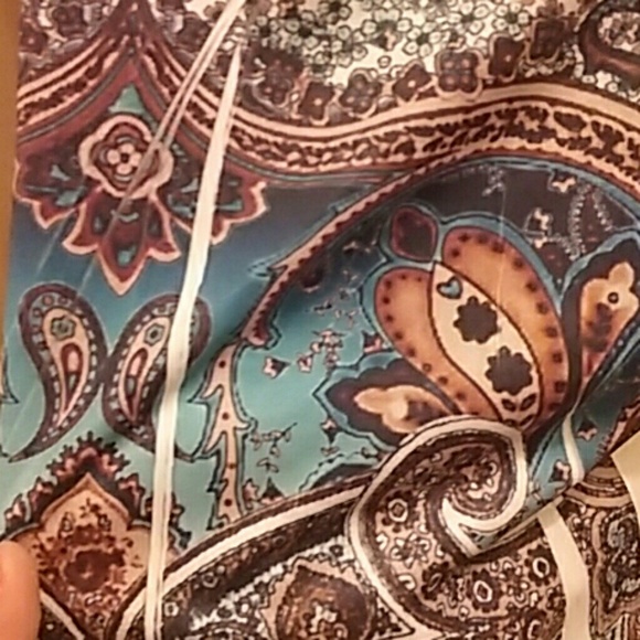 Cute Top - Picture 3 of 3